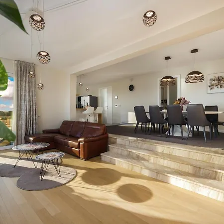 Βίλα Orijana