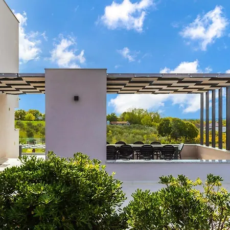 Villa Orijana *